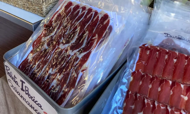 Venda al públic d'embotits a preus de fàbrica